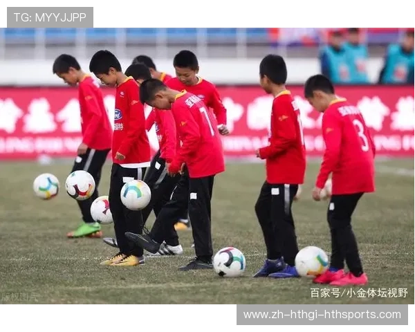 法甲球队青训培养体系：法甲球队青训体系的特色与发展